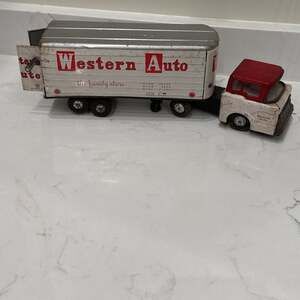 Rare limited amount made Red /White cab 1950s Western Auto Friction Truck with T